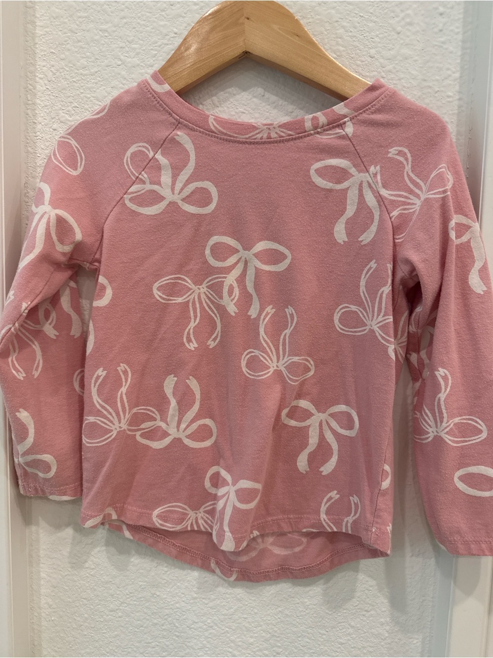 Cat & Jack Pink Bow Print Long Sleeve Tee Girls Size 3T Coquette